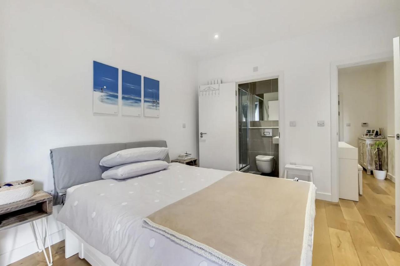Luxury 2 Bed 2 Bath With Balcony New Build Apartment *South Central London* Buitenkant foto